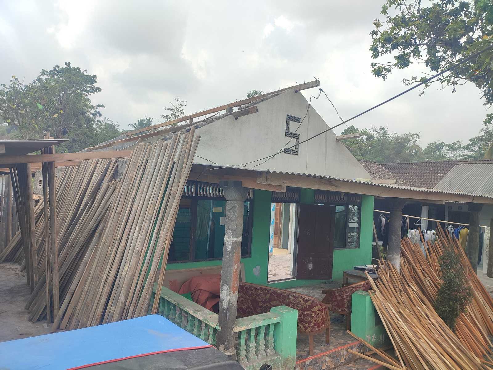 Foto Rumah 50% GIYONO
